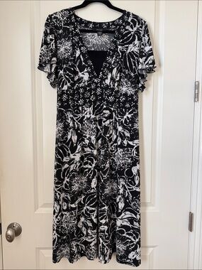 Style & Co. Black and White Floral Midi Dress